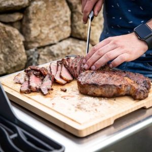55211-Web-Gallery-05-Original_JPG-Beef_on_bamboo_board_2_1_
