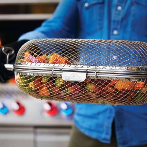 PrestigePro-500-3-RSIB-Life-RotisserieBasket-InUse