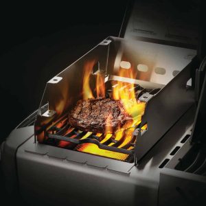 71301-Windscreen-Large-InUse-Steak-Cast-Grids-scaled-1-scaled-1
