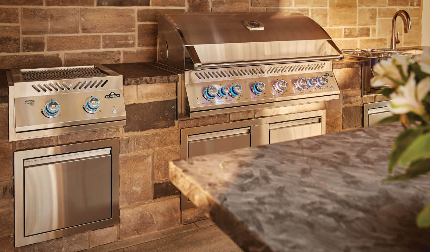 BIB18IRPSS-Web-Gallery-07-700-Series-Built-In_BRoll_7880