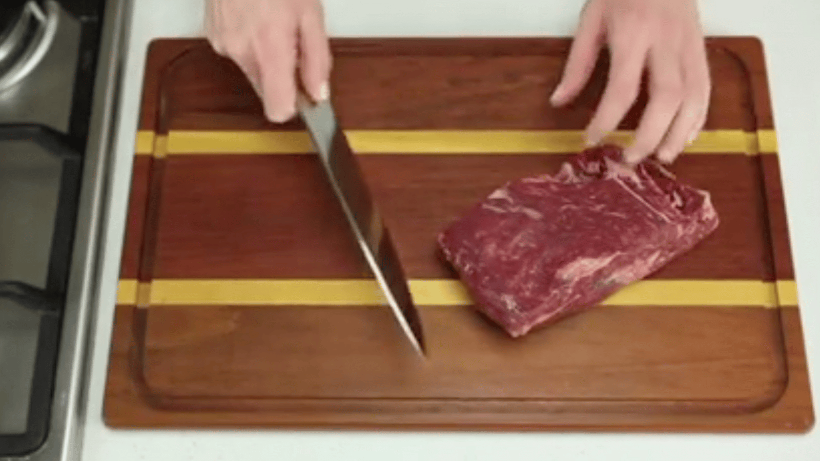 כיצד להשתמש נכון בסכין שף?