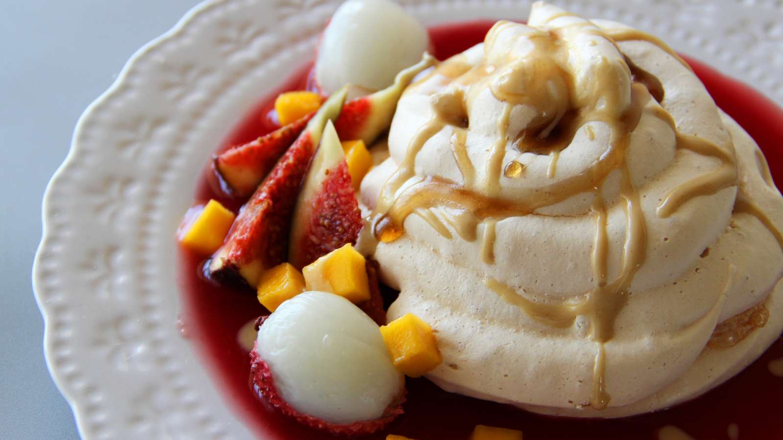 מתכון לפבלובה קייצית בבלנדר מוט הטוב בעולם BAMIX