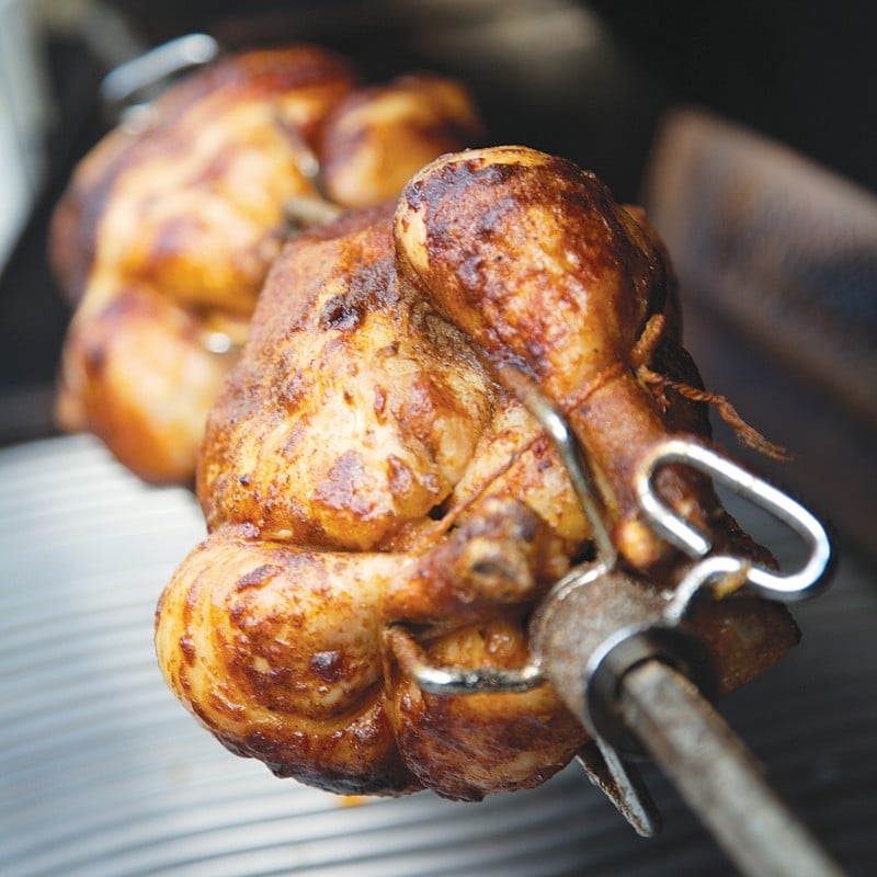 מתכון לעוף צלוי על רוטיסרי (שיפוד מסתובב)