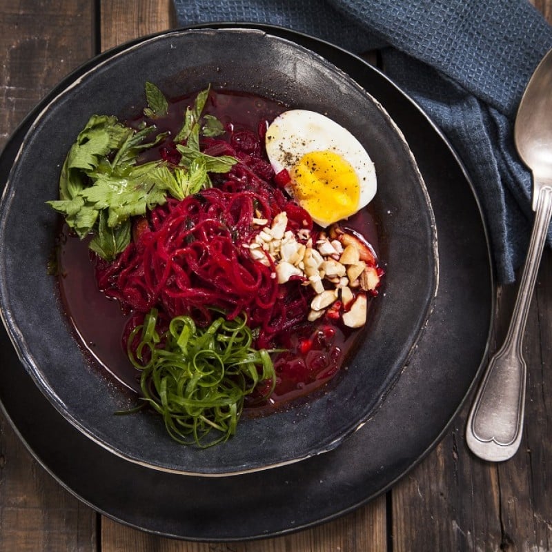 מרק נודלס סלק