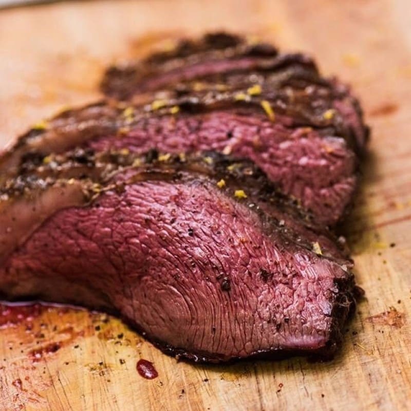 פיקנייה בשיטת צלייה Low & Slow בשילוב קופסת עישון