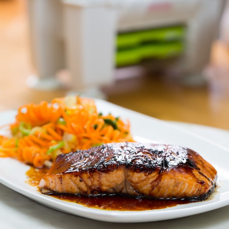 סלמון ברוטב סויה וסילאן