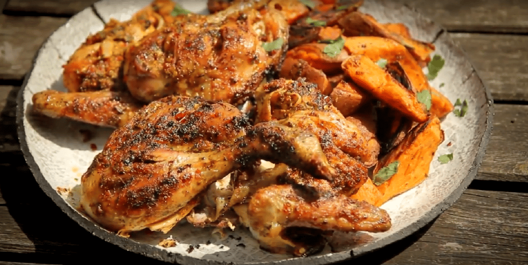 עוף שלם צלוי ברוטב פירי פירי