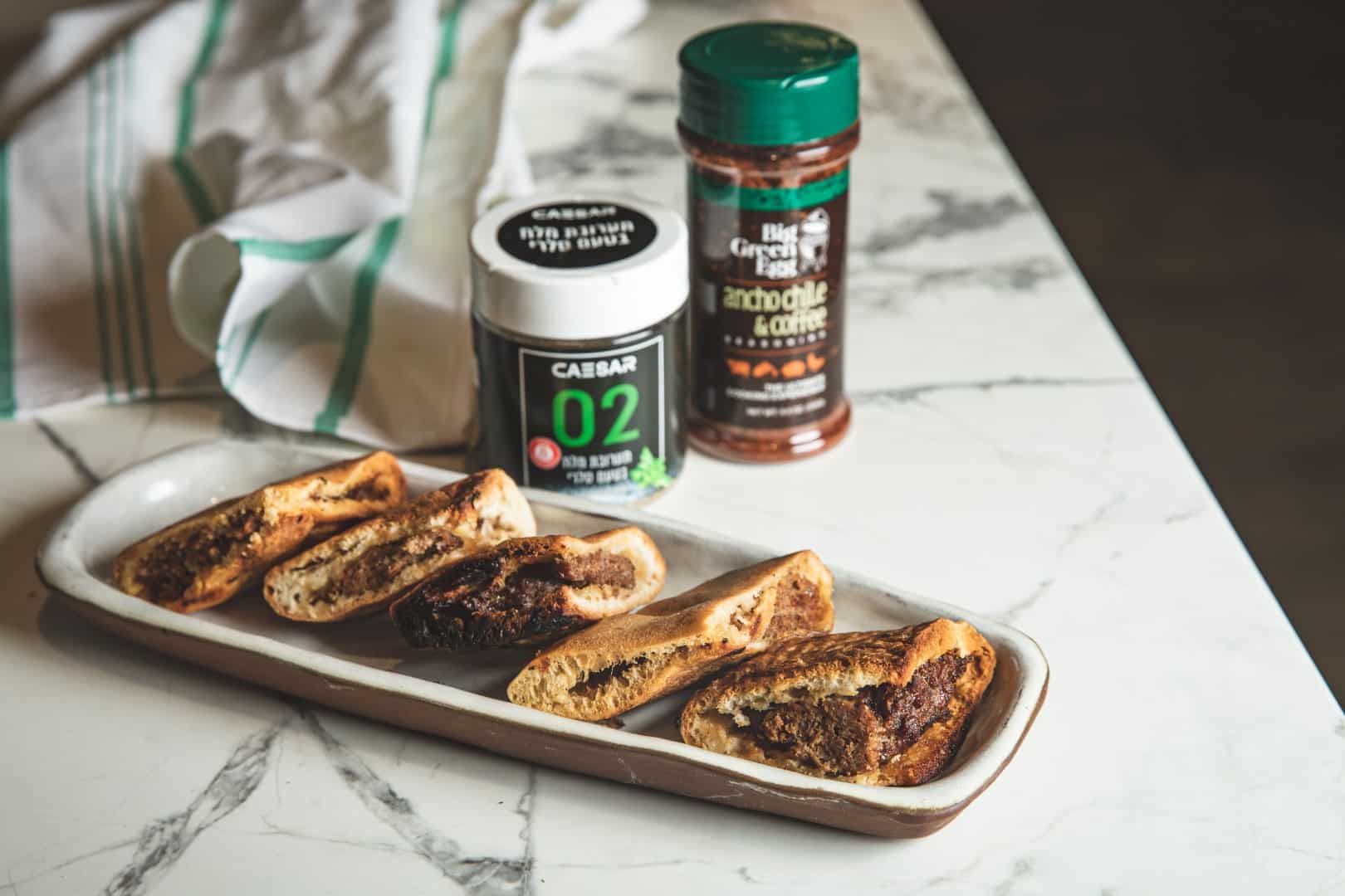 עראייס מעושן