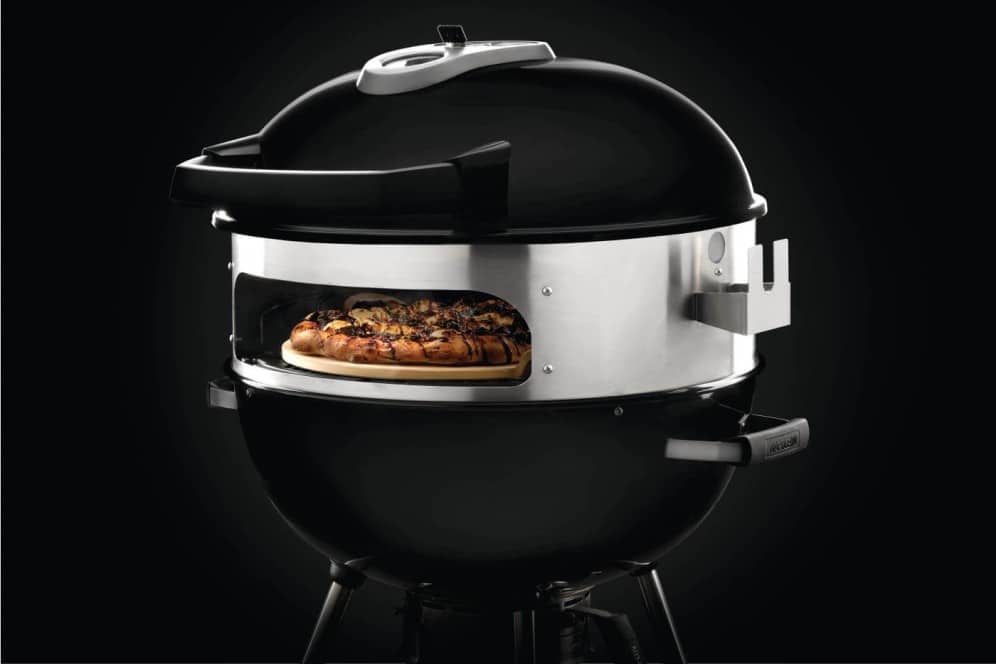 69225-Web-Gallery-04-69222-Charcoal_Kettle_Pizza_Oven_and_Rotisserie_Kit-InUse