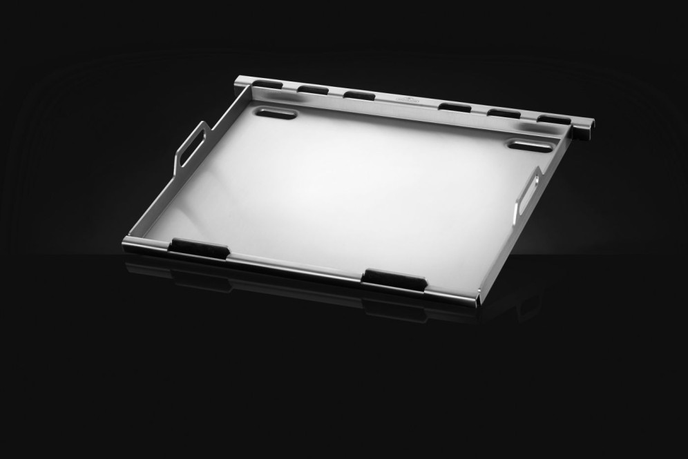 56093-Web-Gallery-02-Original_JPG-56093-Griddle-Prod-Ang-On-Black