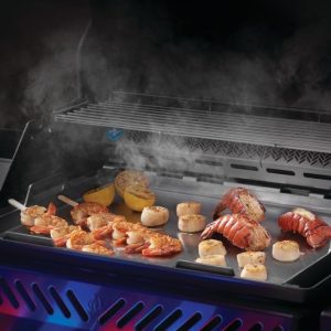 56093-Web-Gallery-03-Original_JPG-56093-Griddle-Prod-In-Use