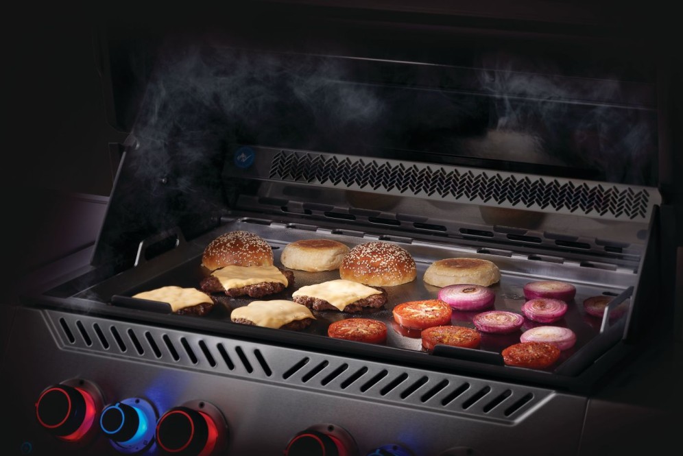 56094-Web-Gallery-03-Original_JPG-56094-Griddle-Prod-In-Use