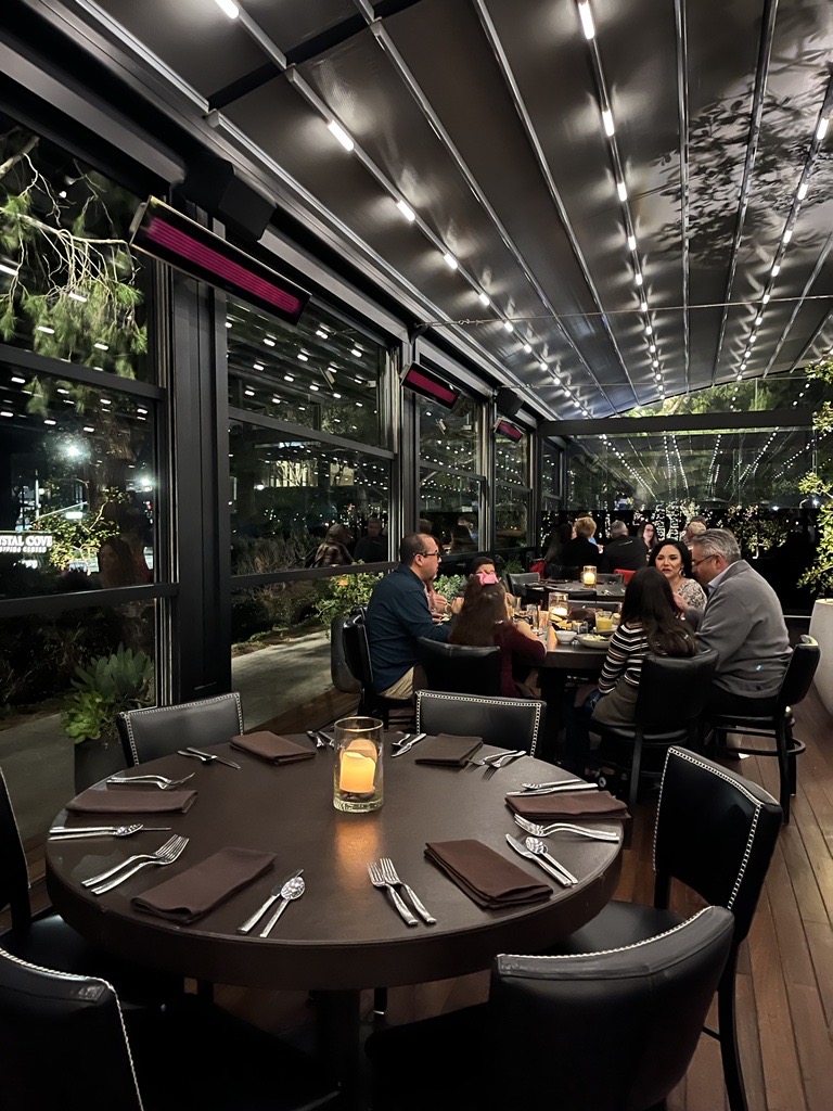 Bromic-Platinum-Electric-Patio-Heater-Restaurant