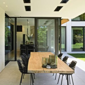 Platinum-Electric_Black_TAOL-2020-683x1024-1