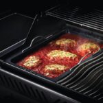0_0005_56055-Roasting-Pan-InUse-Chicken-Parm