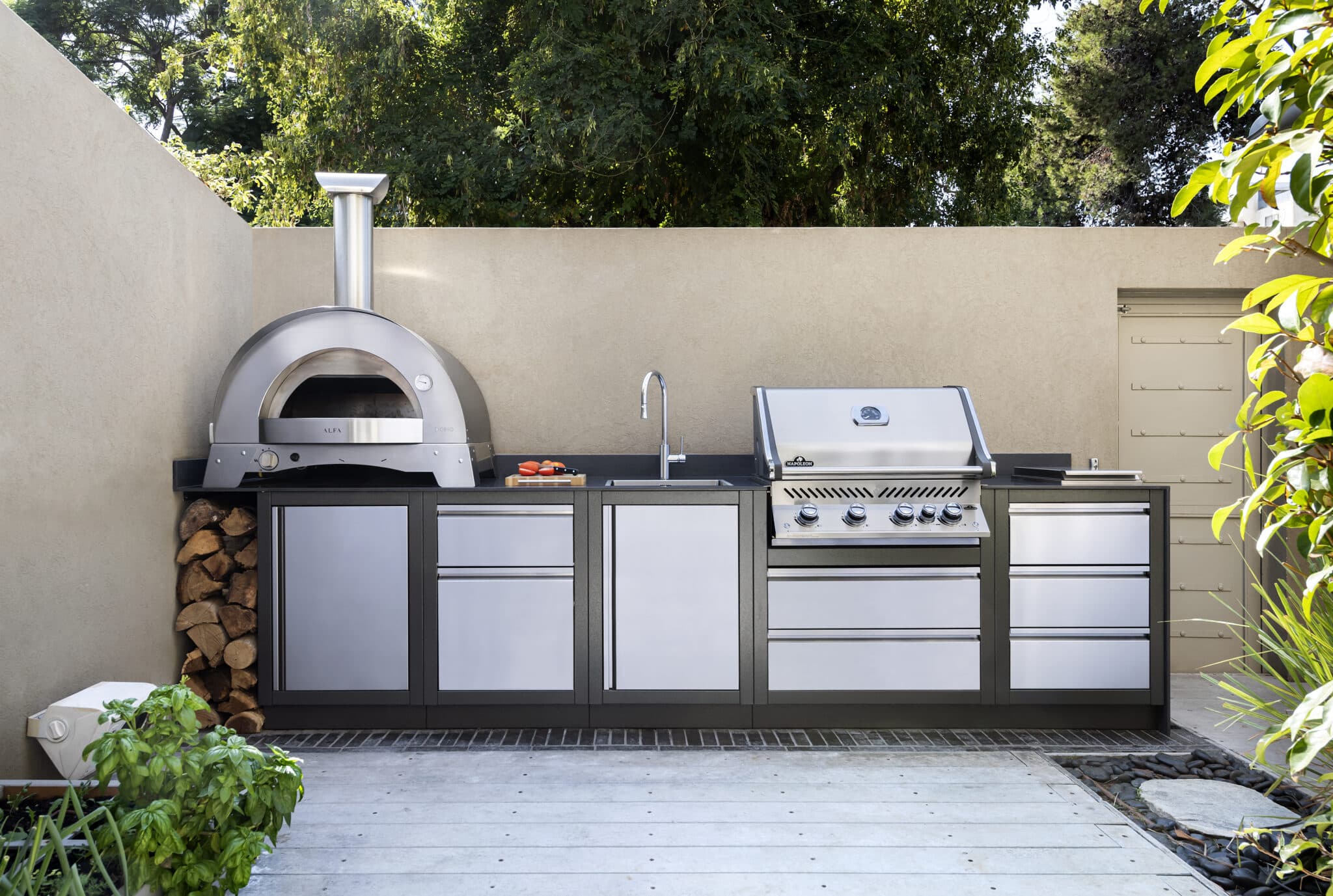 INFINITY רמת השרון