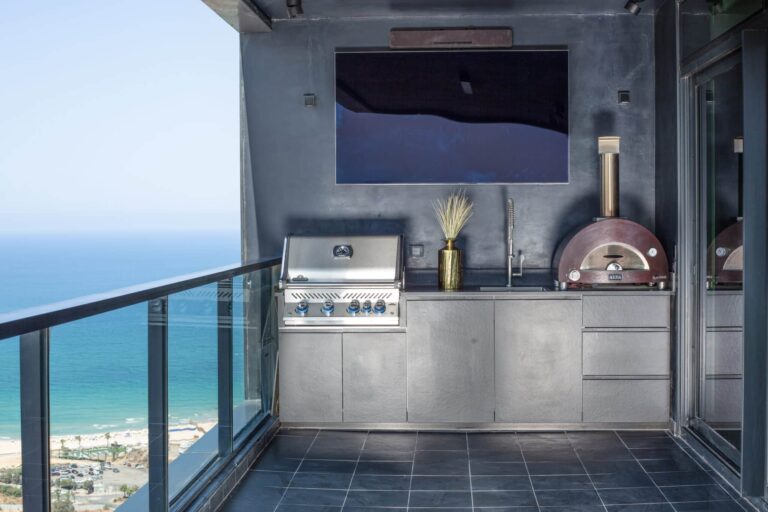 בת-ים25-08-22-1042-Edit-2-1-scaled