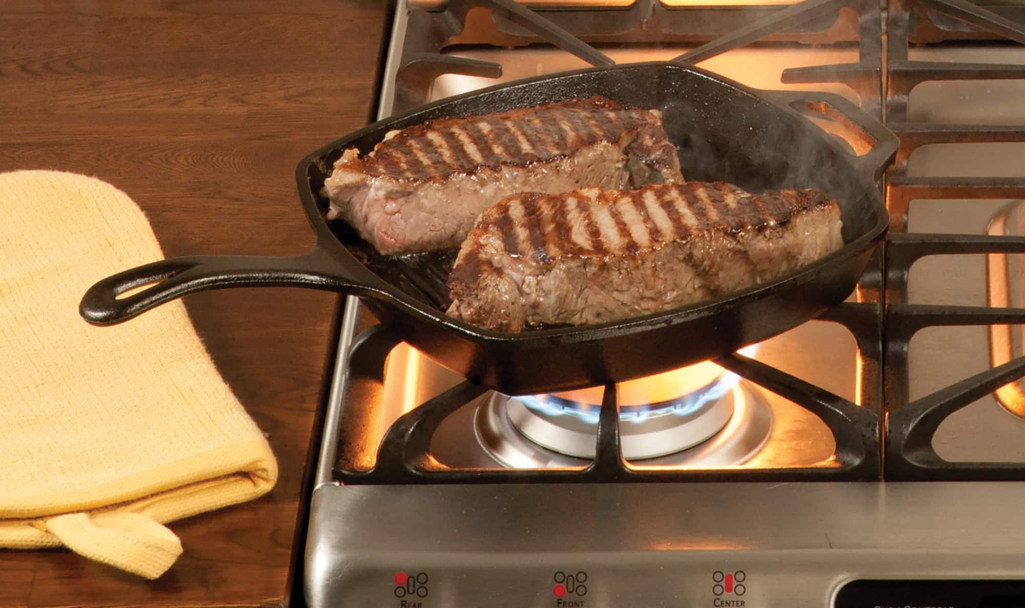 L8SGP3_steak_5747