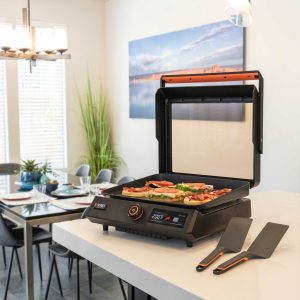 8000_17EseriesGriddle_StGHouse_18-scaled-1