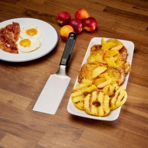 GATL014-Web-Gallery-02-Original_JPG-GATL014_Griddle_Spatula_withSpatula-1