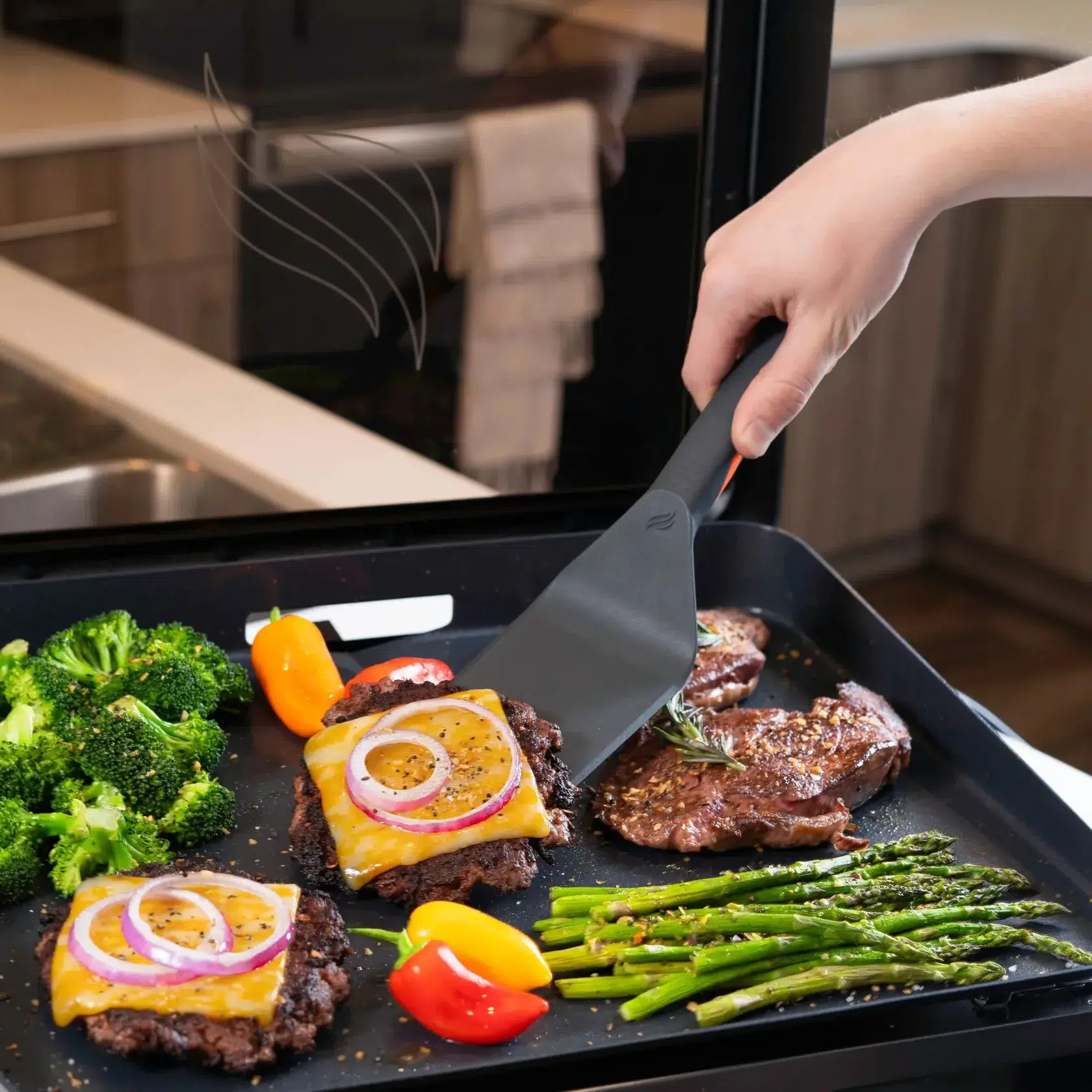 blackstone-eseries-17-electric-tabletop-griddle-2578000eu-gardenhearth-2780887